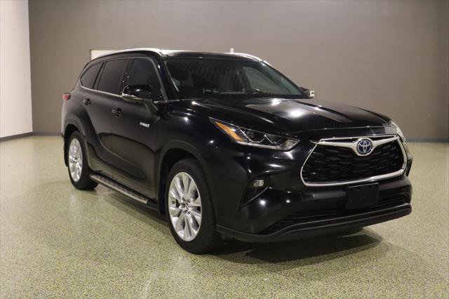 Used 2021 Toyota Highlander Limited image 1