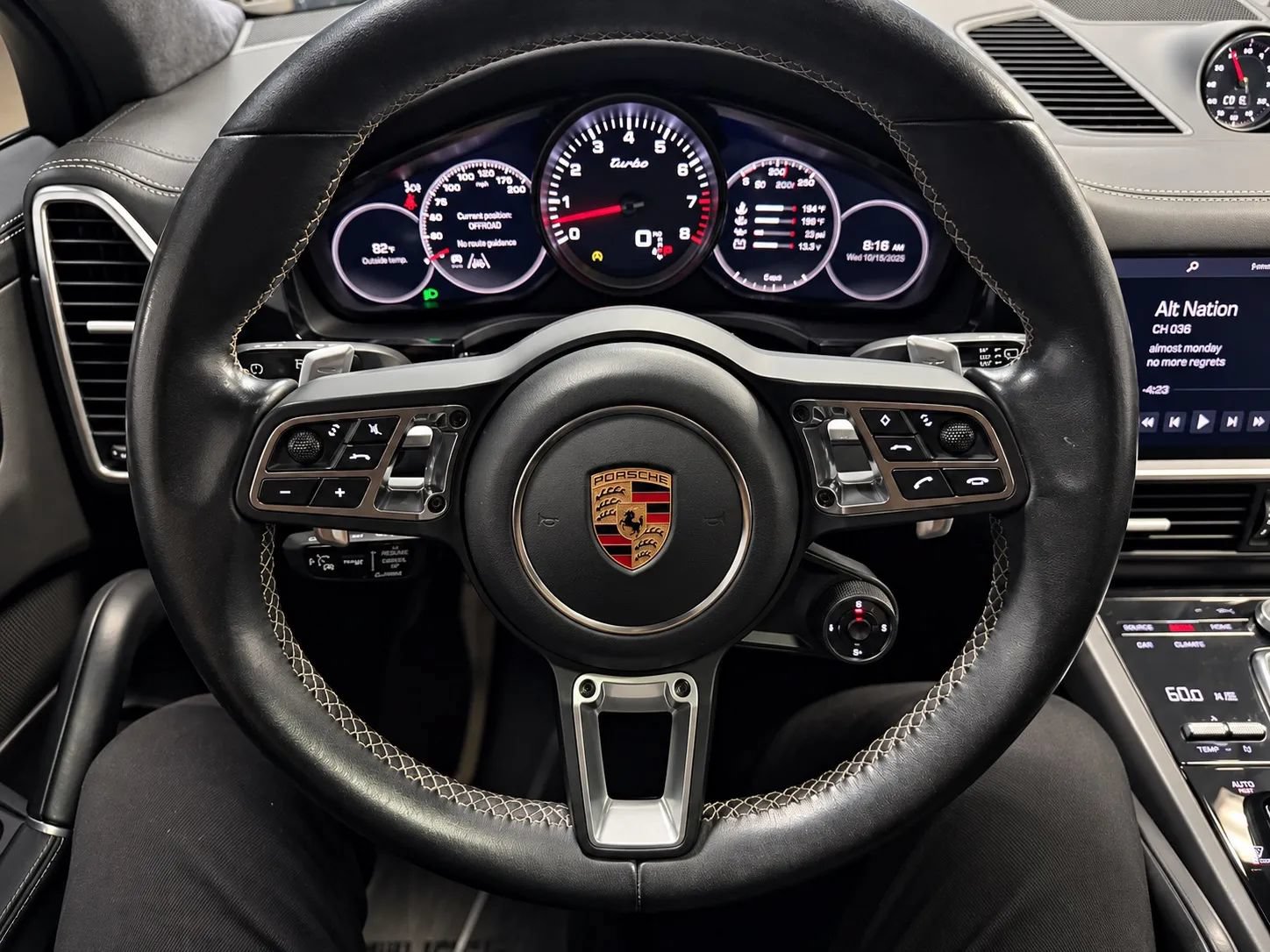 Used 2020 Porsche Cayenne Turbo AWD/4WD image 31