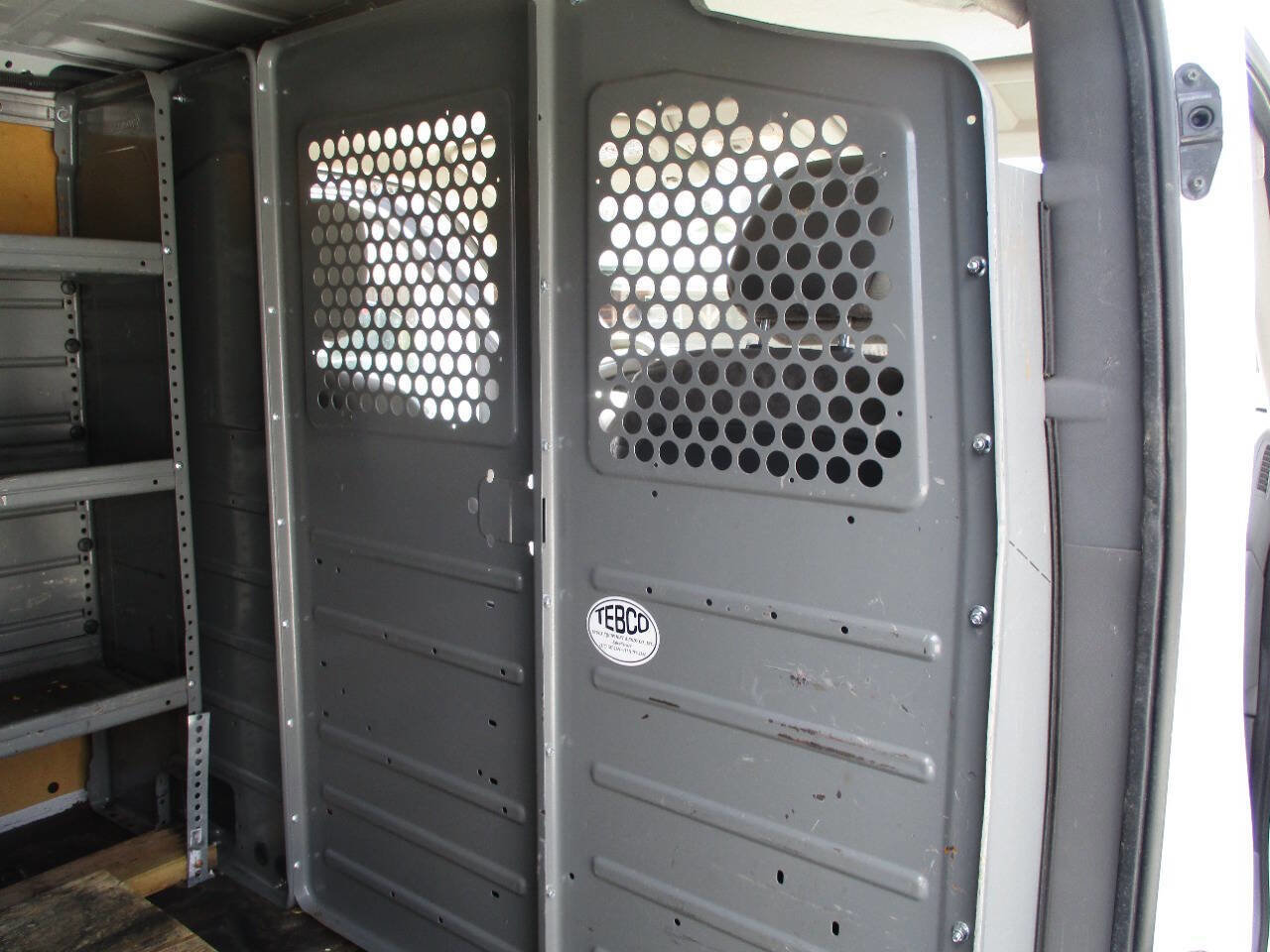 Used 2020 Nissan NV 2500 SV image 21