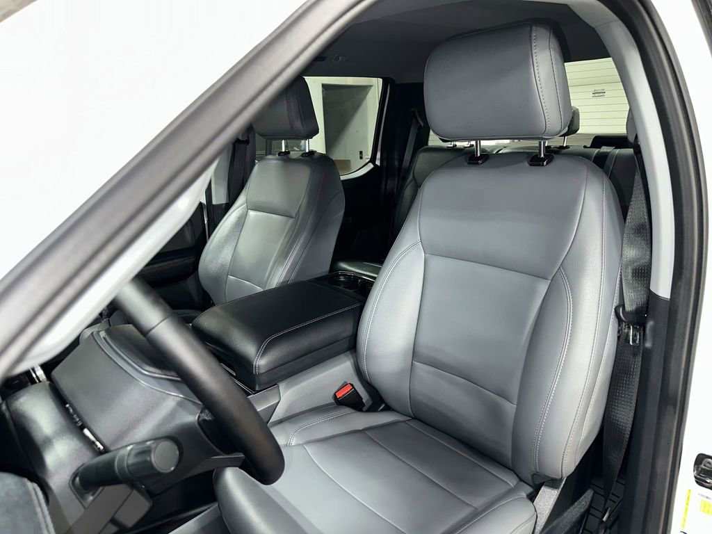 Used 2025 Ford F150 Lightning Flash image 13