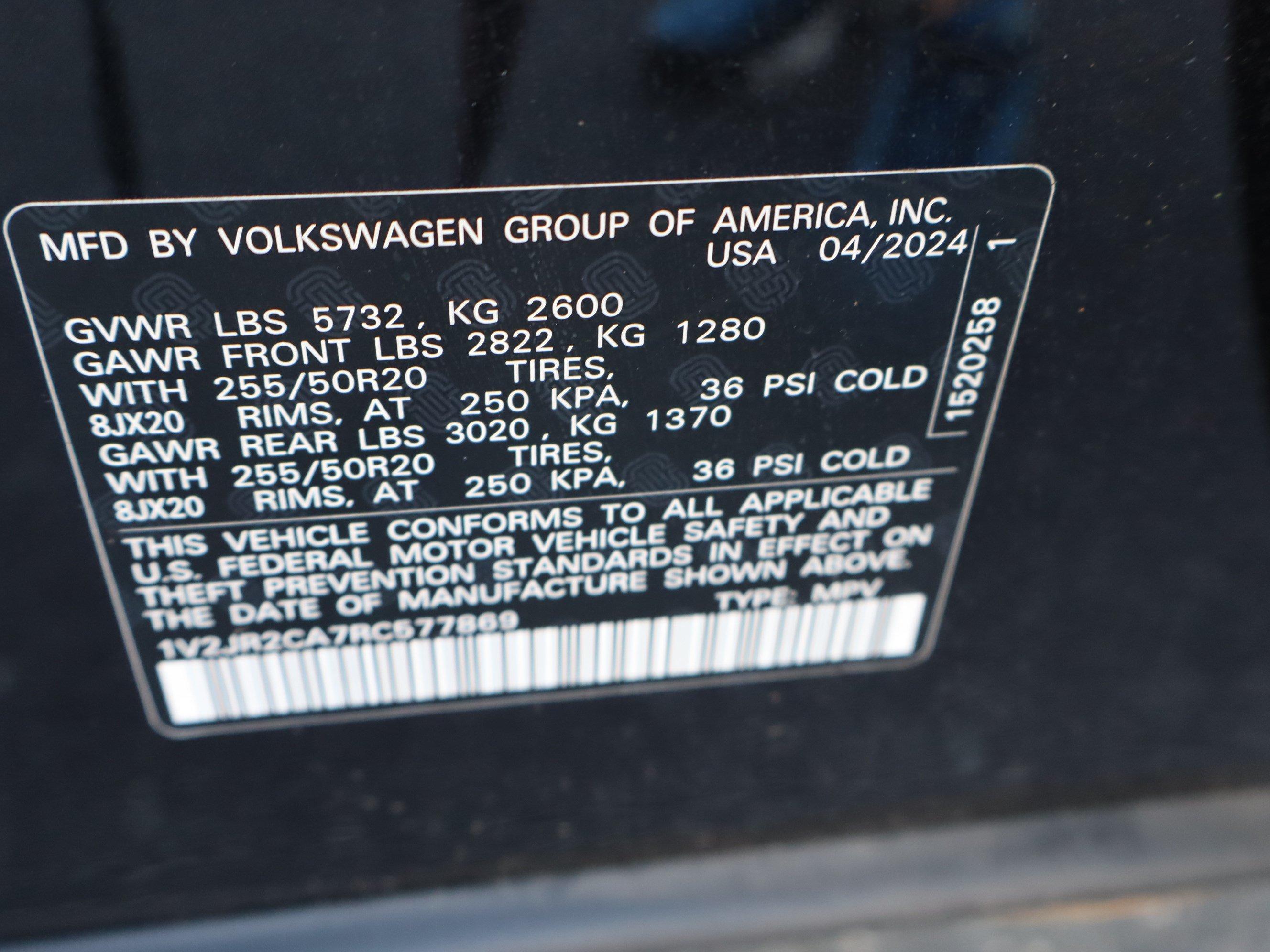 Used 2024 Volkswagen Atlas SE FWD image 12