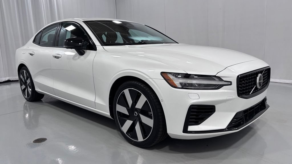 Certified 2024 Volvo S60 T8 Plus w/ Climate Package AWD/4WD image 4