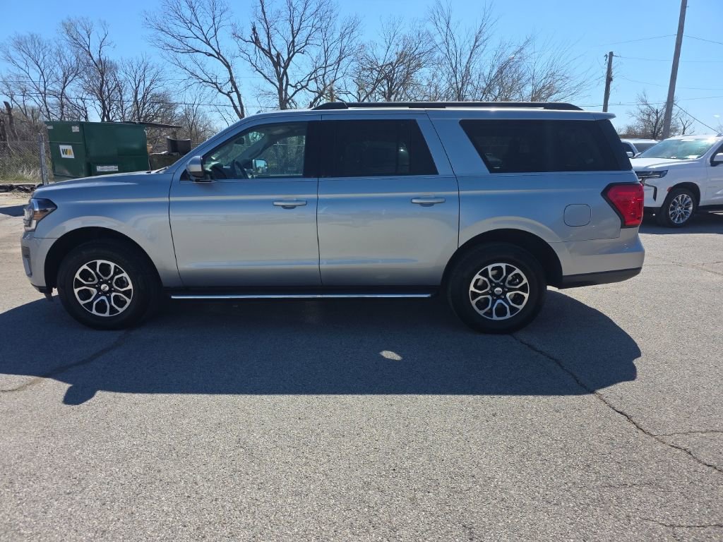 Used 2023 Ford Expedition Max XLT image 8