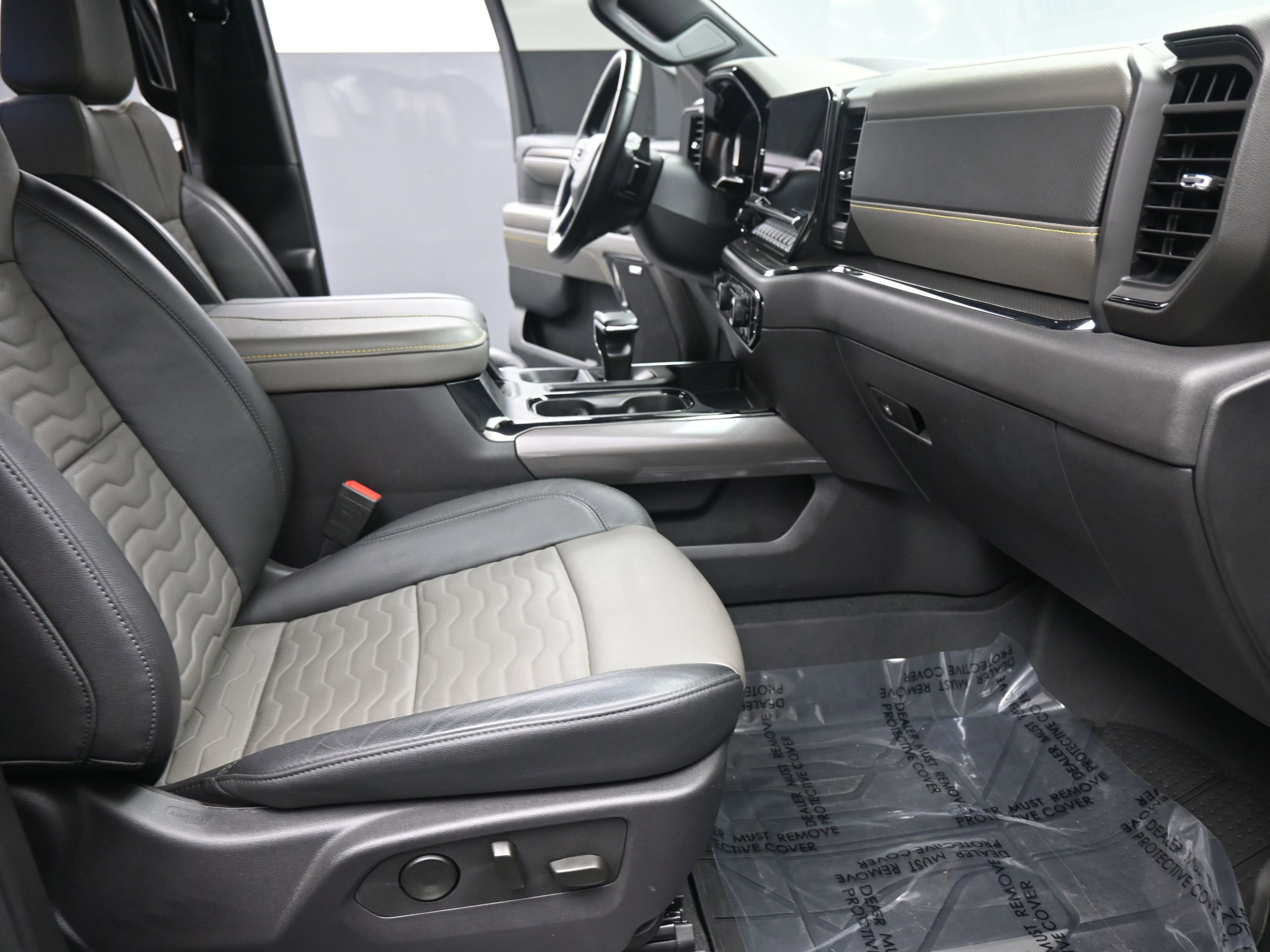 Certified 2024 Chevrolet Silverado 1500 ZR2 w/ Technology Package image 19