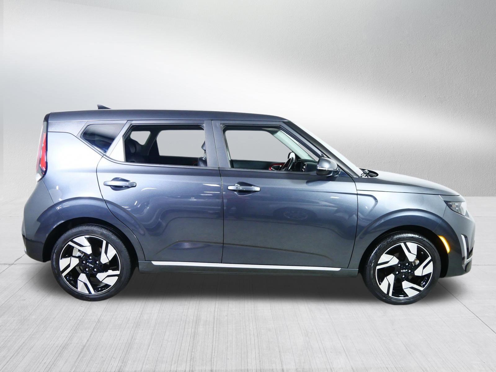 Used 2023 Kia Soul GT-Line FWD image 8