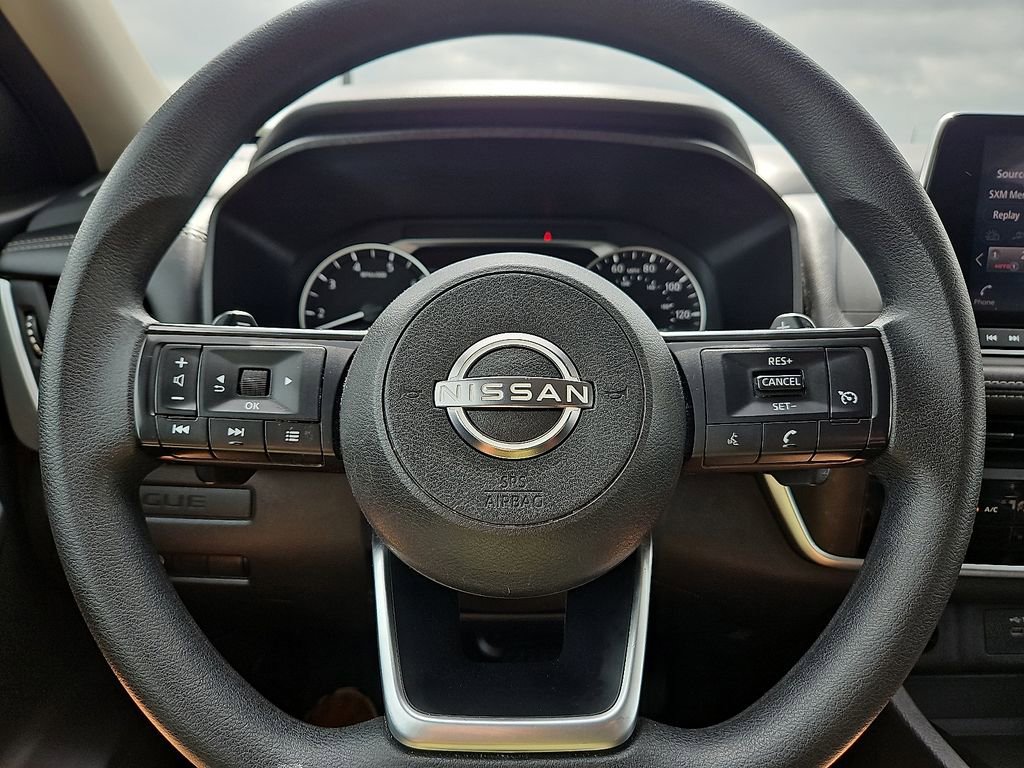 Used 2024 Nissan Rogue S image 30