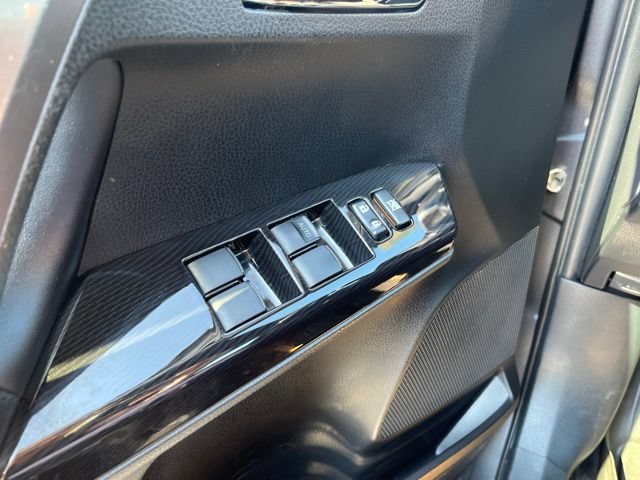 Used 2018 Toyota RAV4 SE w/ Power Extra Value Package AWD/4WD image 37