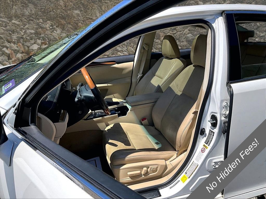Used 2015 Lexus ES 300h w/ Navigation System Package FWD image 23
