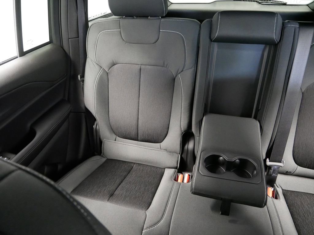 New 2025 Jeep Grand Cherokee Laredo w/ Luxury Tech Group I image 21