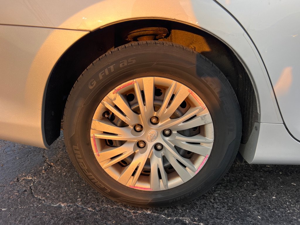Used 2014 Toyota Camry FWD image 35