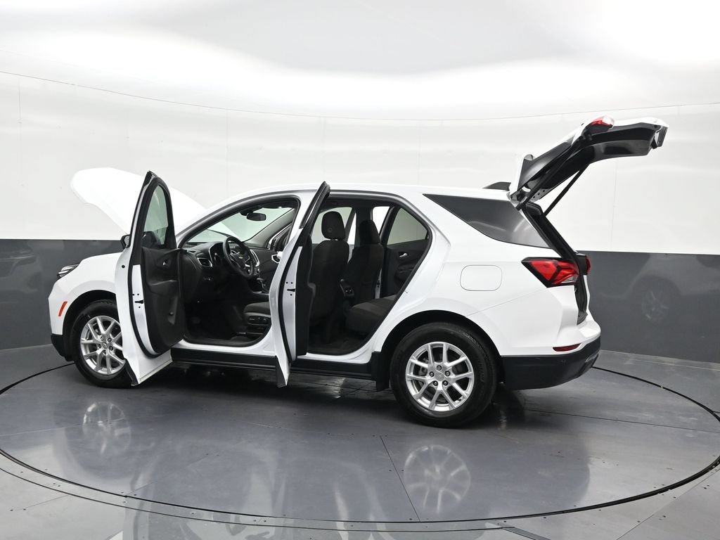 Used 2024 Chevrolet Equinox LT FWD image 34