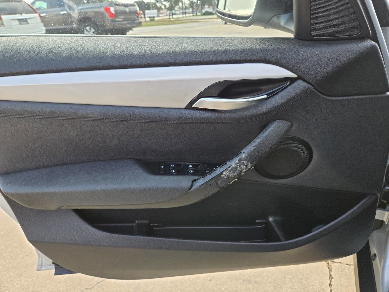 Used 2013 BMW X1 sDrive28i RWD image 9