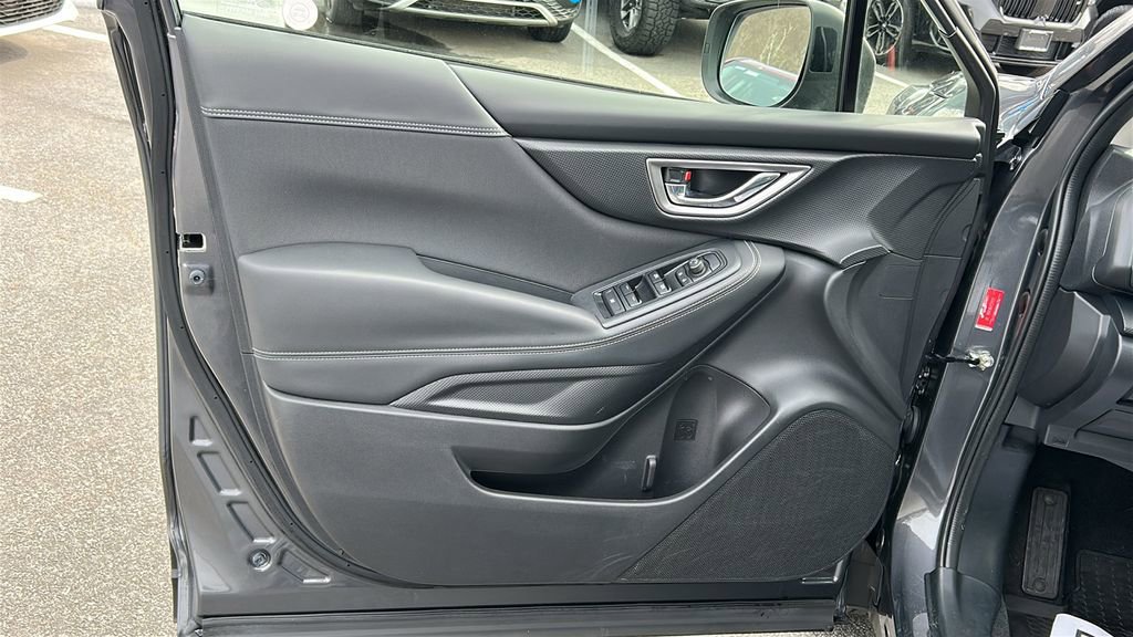 Used 2023 Subaru Forester Premium image 9