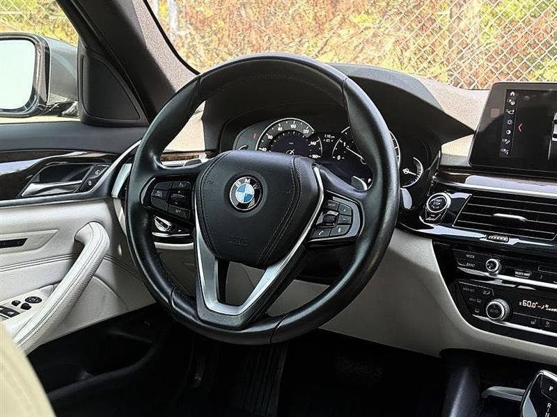 Used 2017 BMW 530i RWD image 40