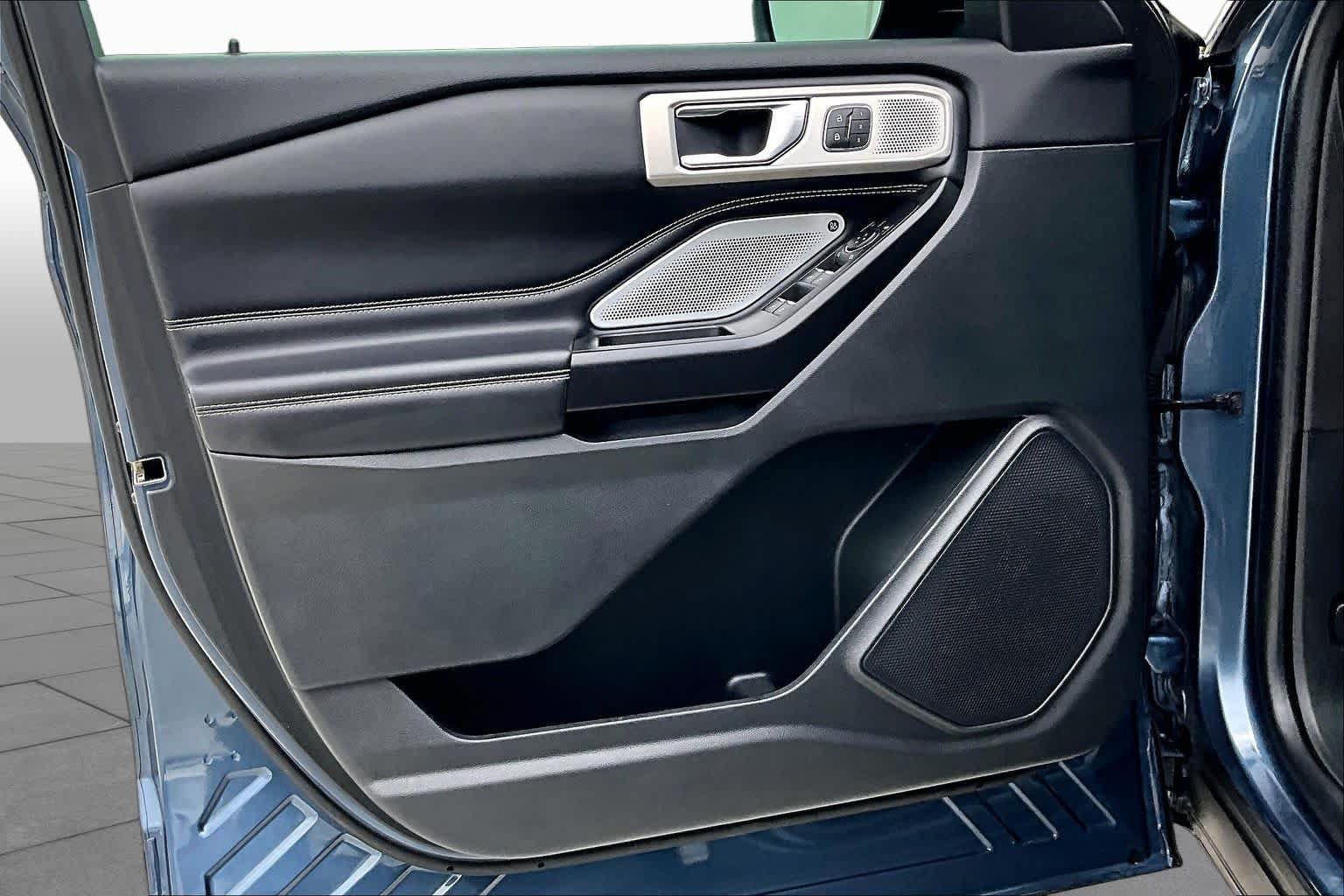 Used 2020 Ford Explorer ST w/ ST Street Pack AWD/4WD image 19