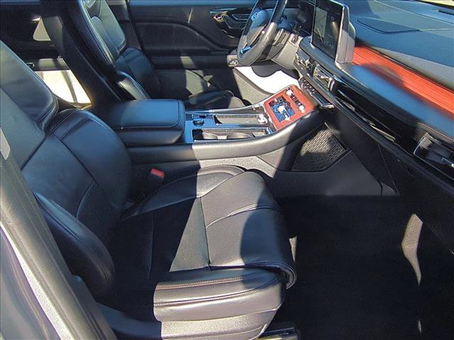 Used 2020 Lincoln Aviator Grand Touring w/ Equipment Group 302A image 21