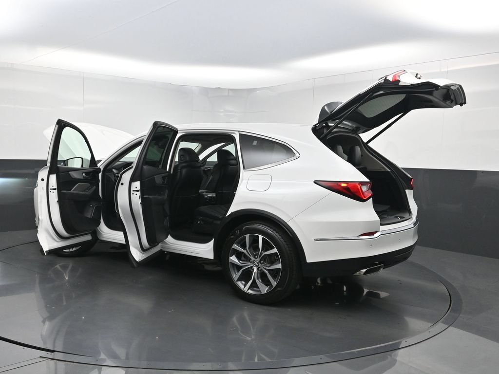 Used 2023 Acura MDX w/ Technology Package AWD/4WD image 43