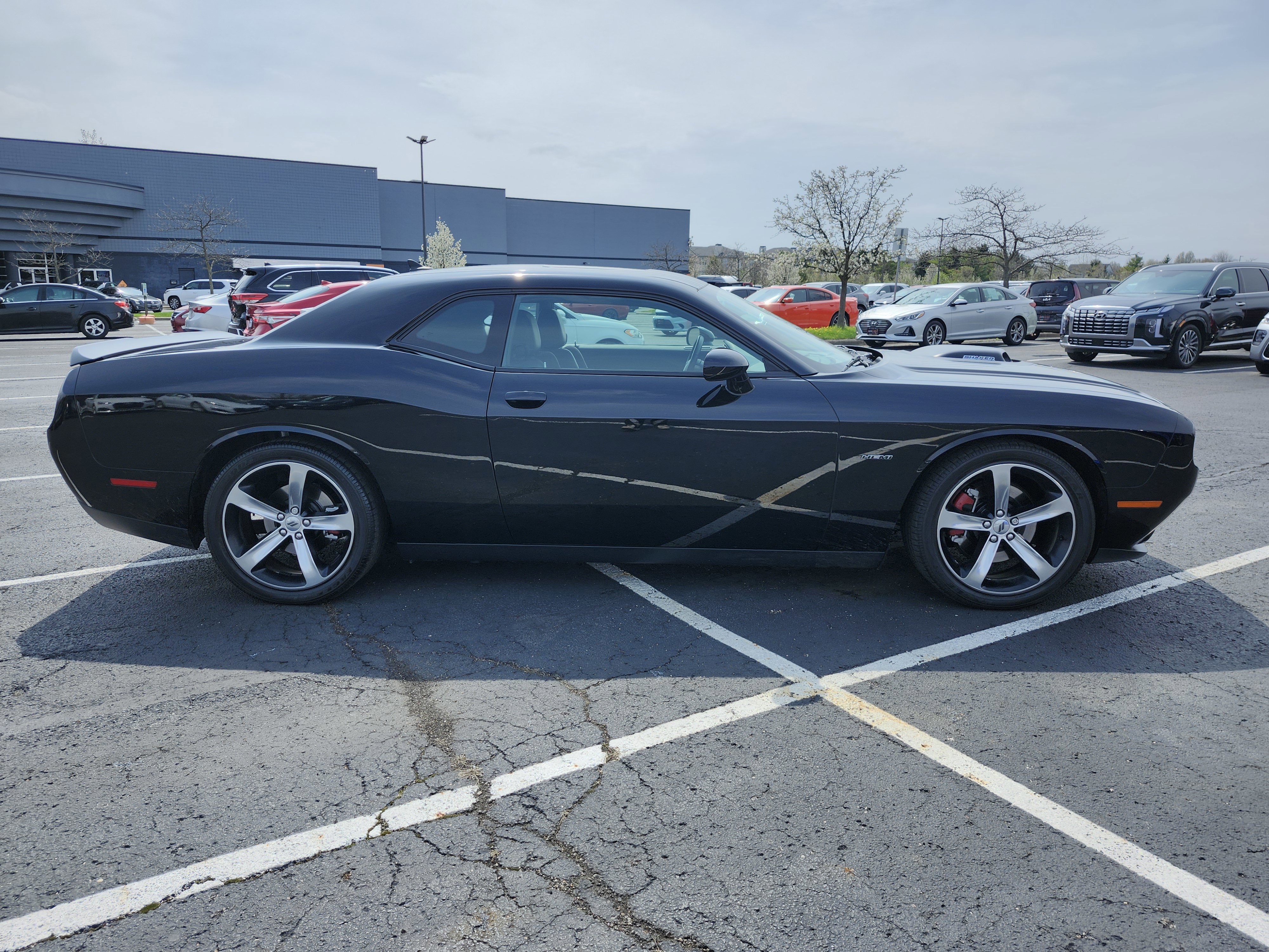 Used 2017 Dodge Challenger R/T Plus image 28