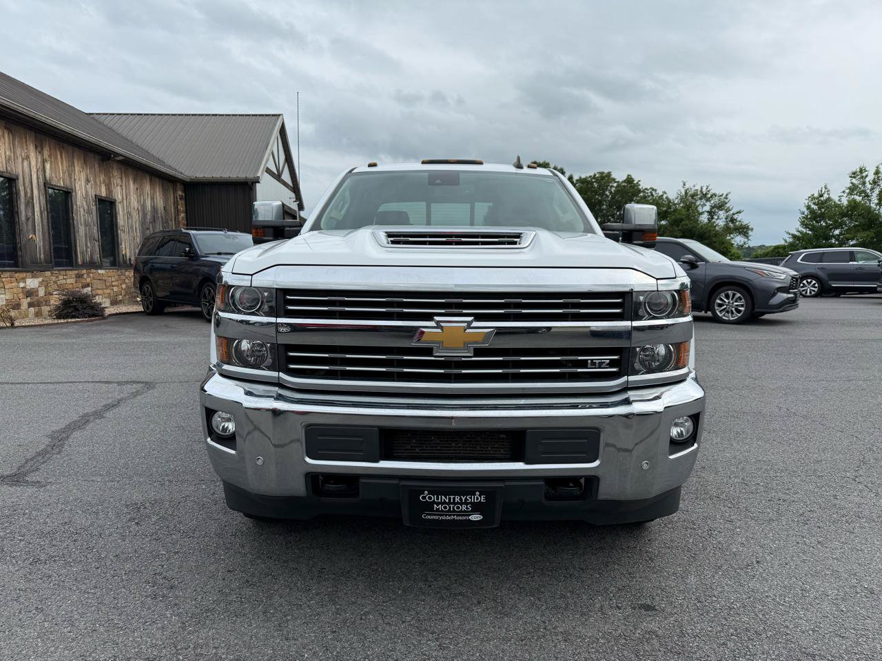 Used 2019 Chevrolet Silverado 3500 LTZ w/ Duramax Plus Package AWD/4WD image 10