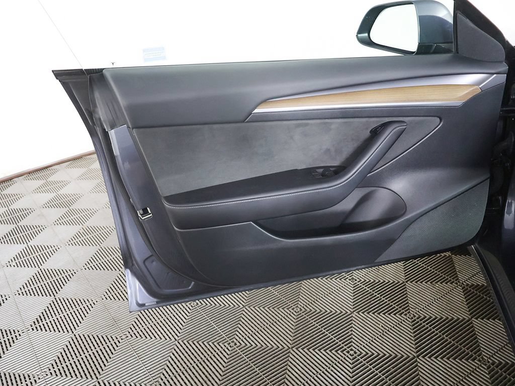 Used 2023 Tesla Model 3 Standard Range RWD image 23
