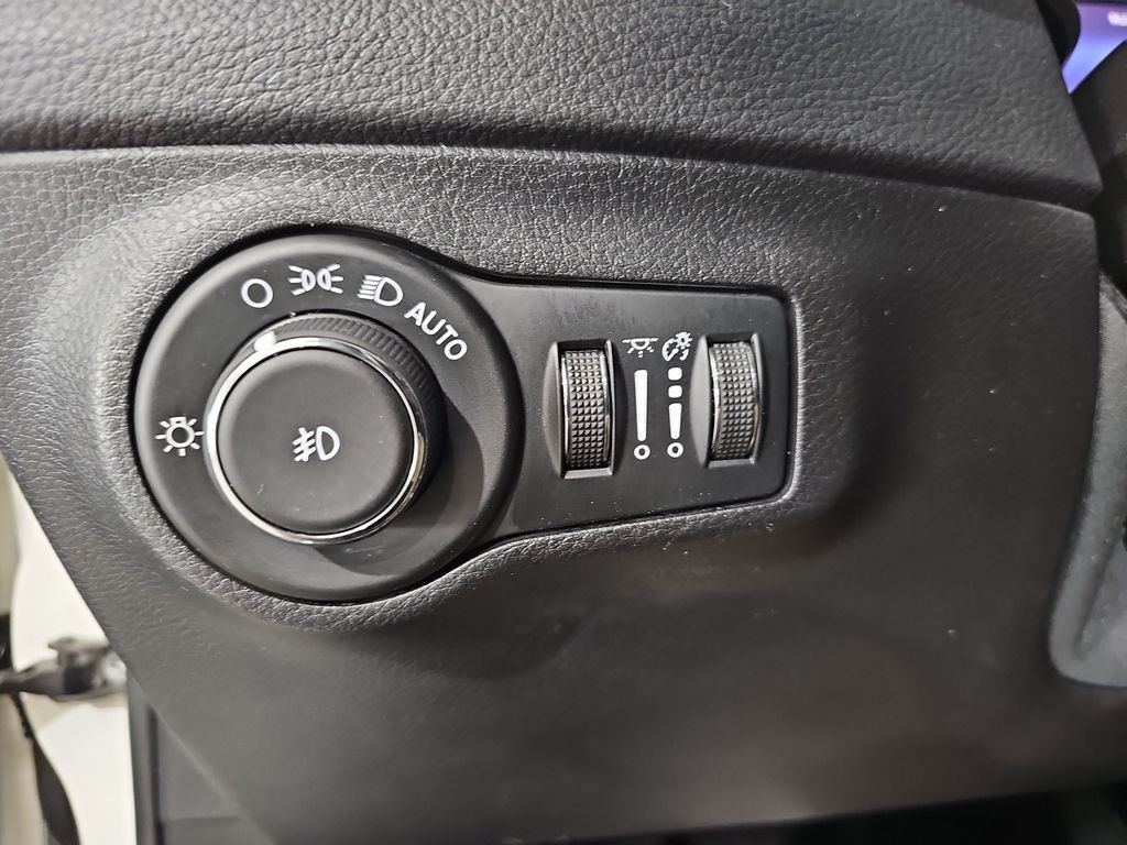 Used 2020 Jeep Compass High Altitude AWD/4WD image 28