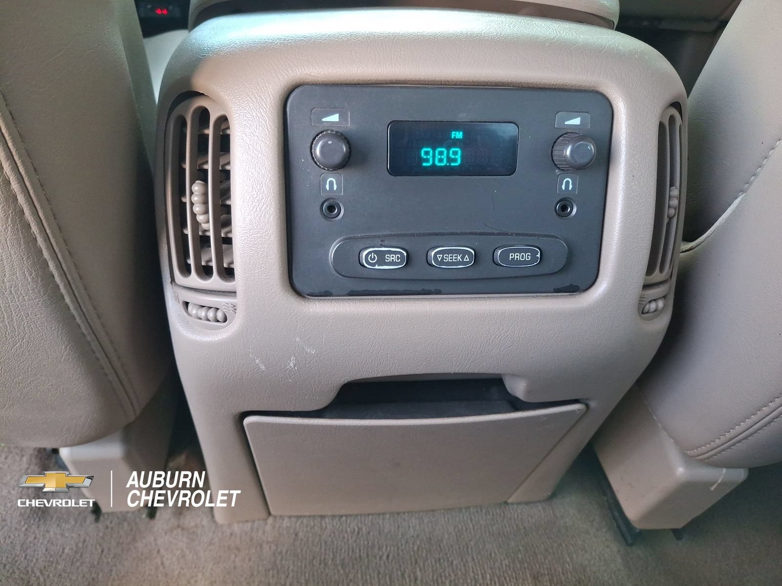 Used 2005 Chevrolet Silverado 2500 LT w/ Heavy-Duty Power Package AWD/4WD image 13