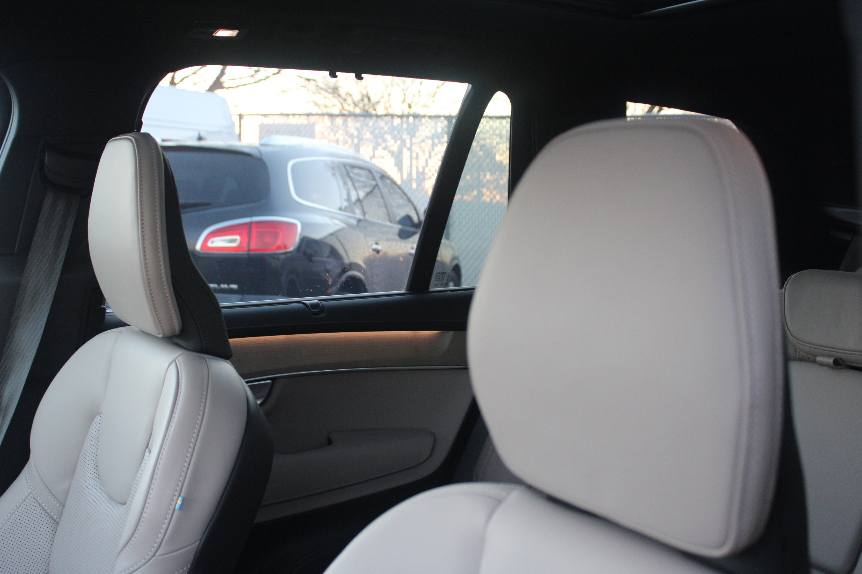New 2026 Volvo XC90 T8 Ultra w/ Protection Package Premier AWD/4WD image 11
