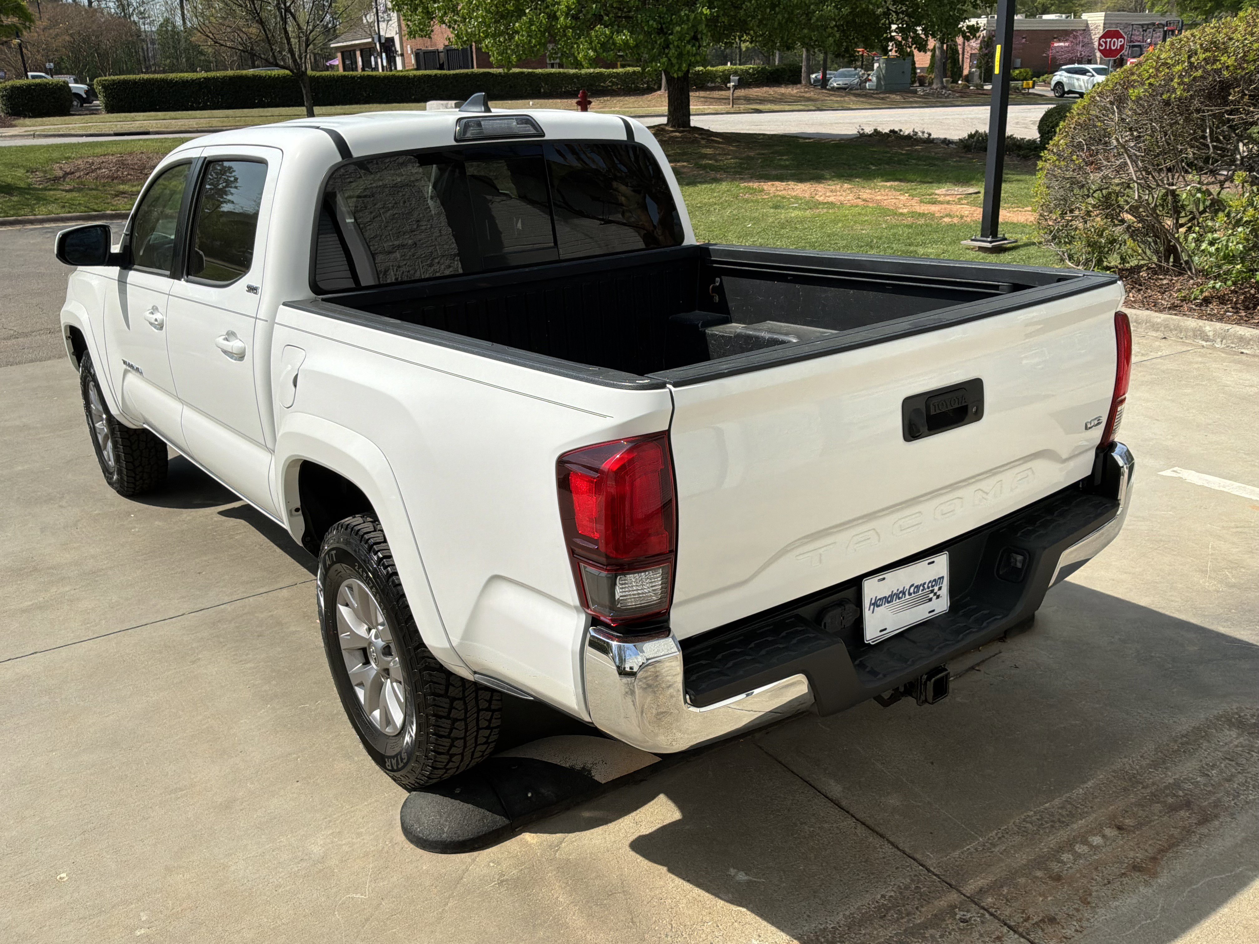 Used 2019 Toyota Tacoma SR5 RWD image 10