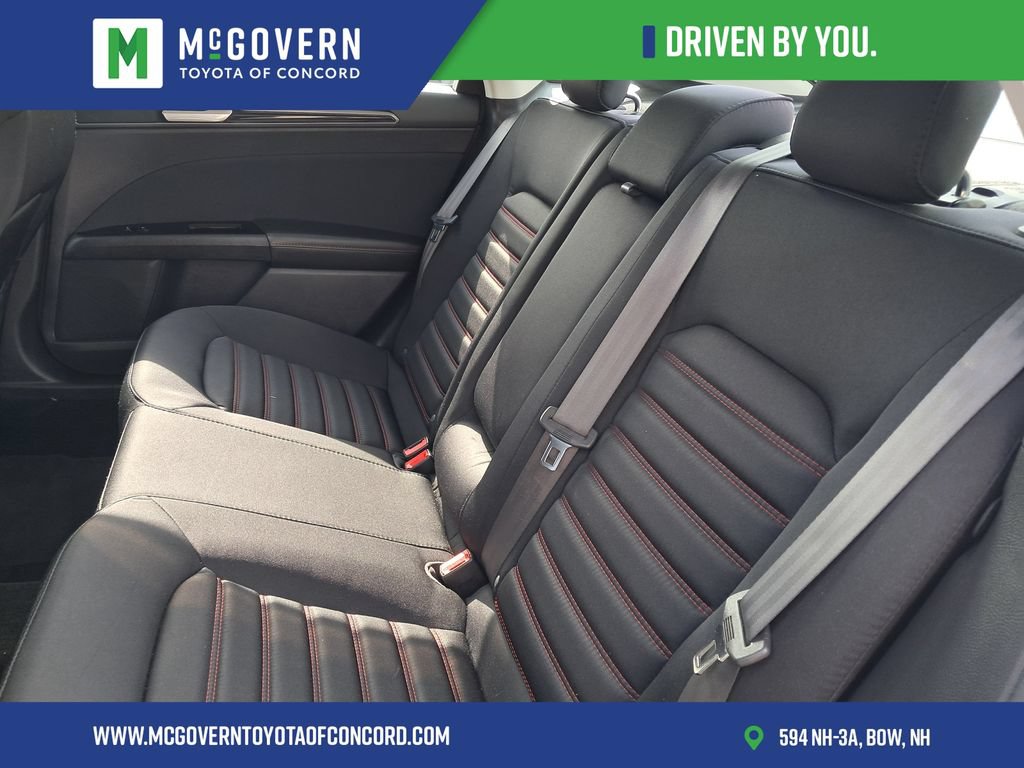 Used 2014 Ford Fusion SE w/ Equipment Group 201A FWD image 17