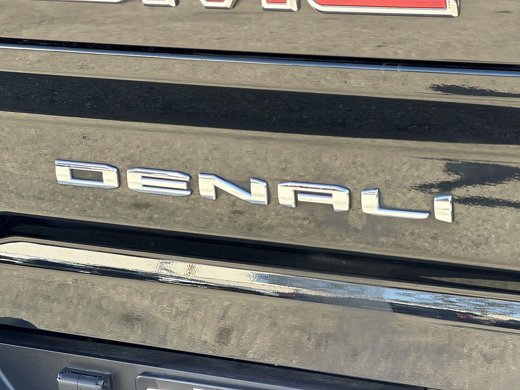 Used 2024 GMC Sierra 2500 Denali w/ Denali Reserve Package AWD/4WD image 32