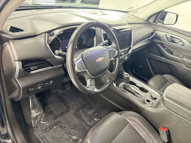 Used 2019 Chevrolet Traverse Premier w/ Redline Edition AWD/4WD image 24