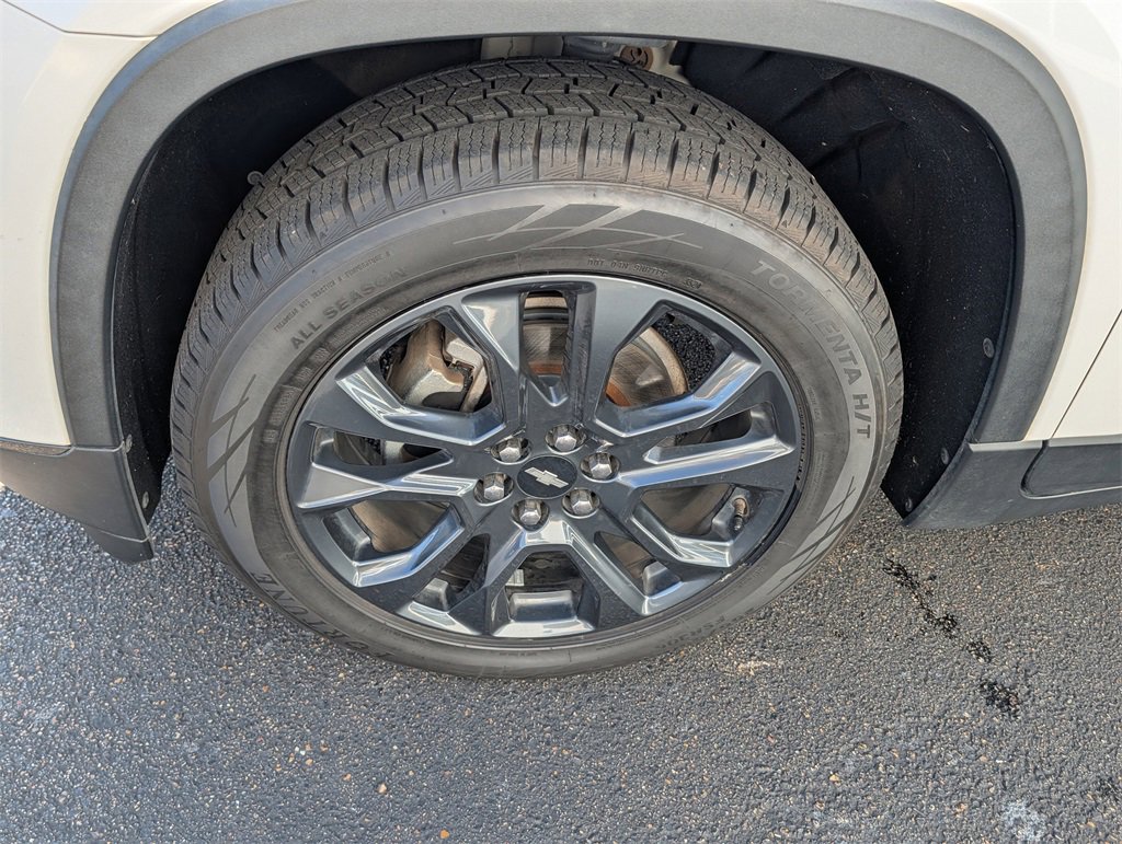 Used 2020 Chevrolet Traverse RS w/ LPO, Cargo Package image 29