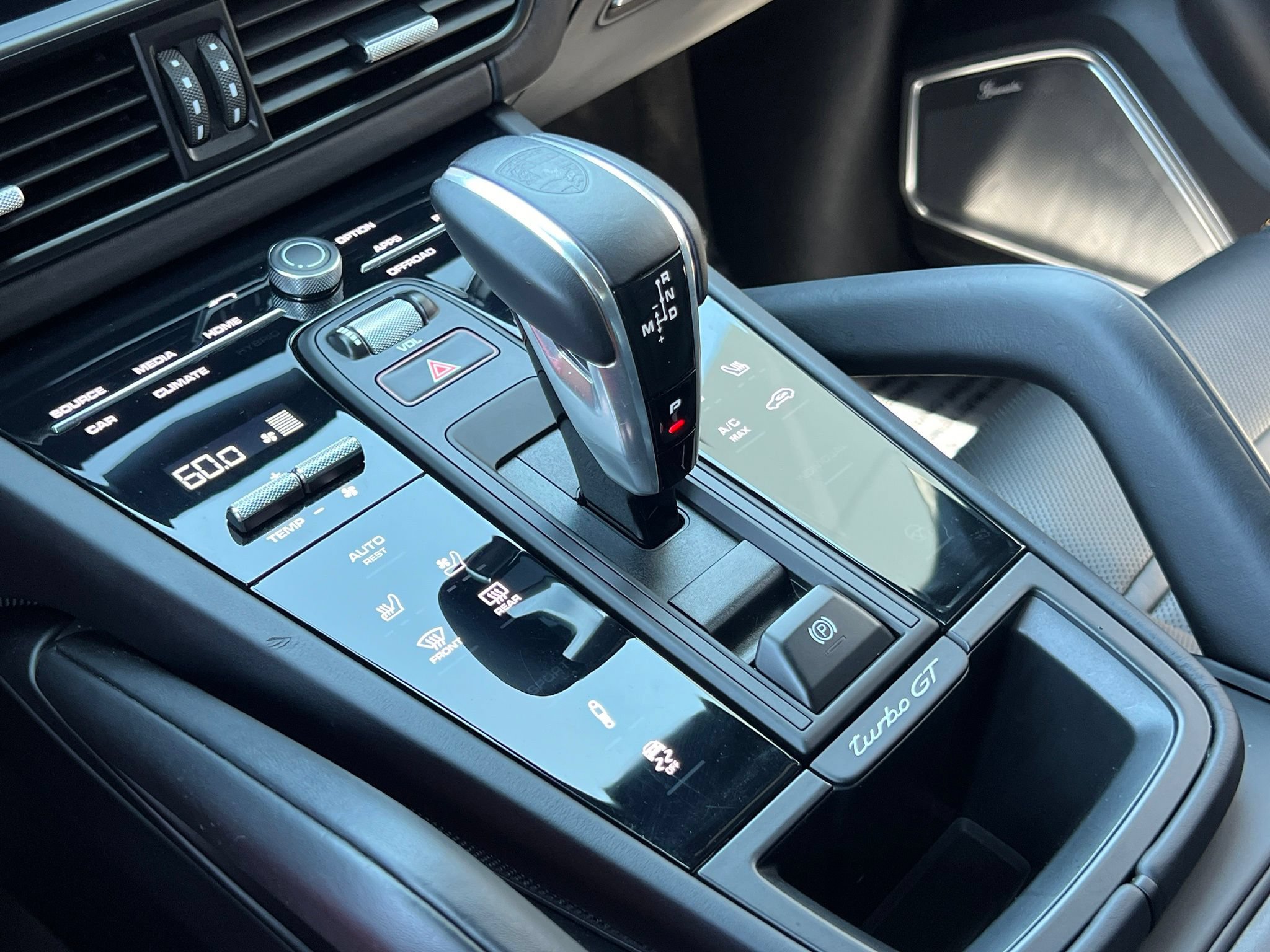 Used 2023 Porsche Cayenne Turbo GT AWD/4WD image 34