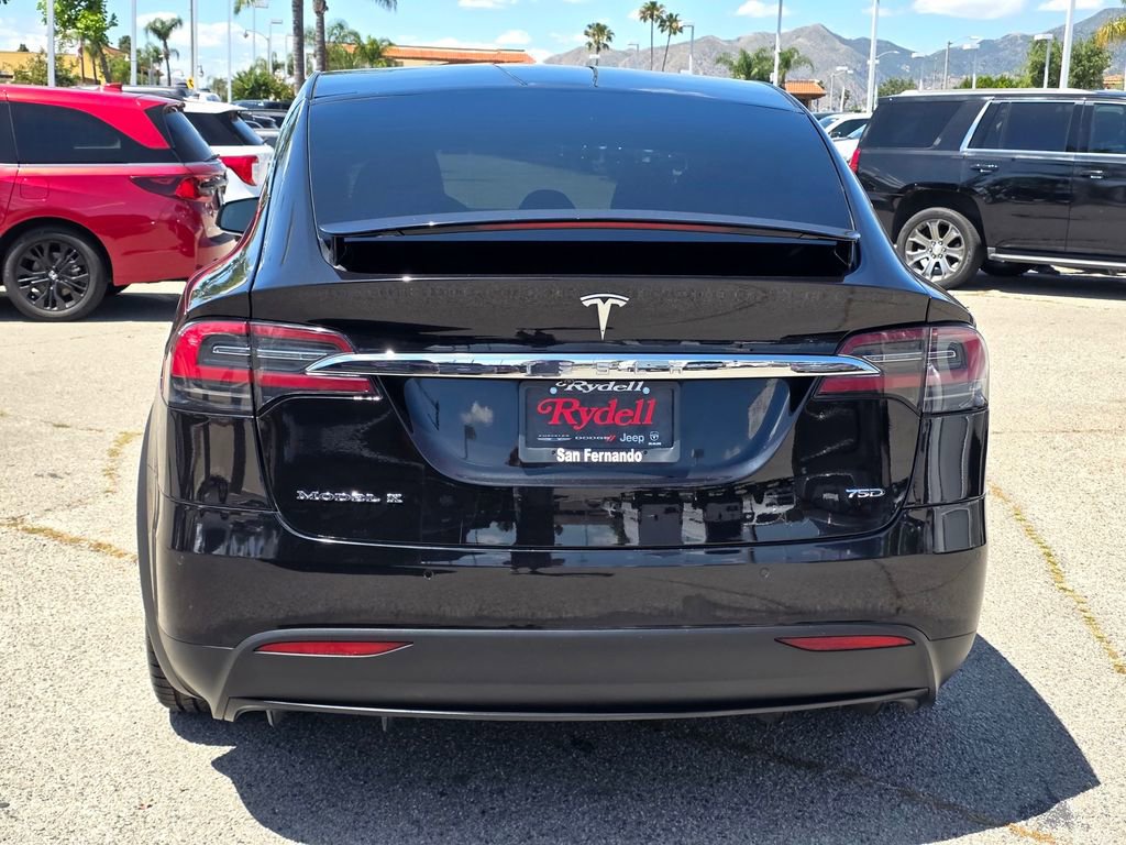 Used 2018 Tesla Model X 75D AWD/4WD image 7