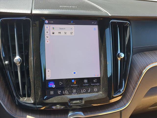 Certified 2023 Volvo XC60 B5 Ultimate w/ Climate Package image 13