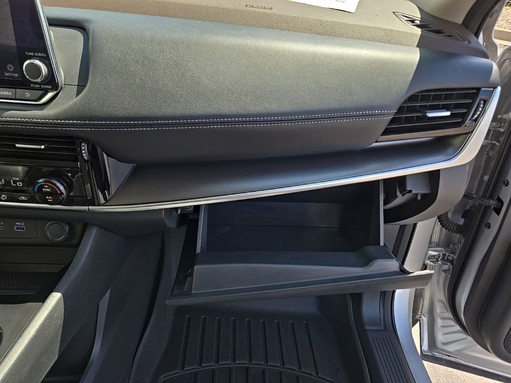 Used 2022 Nissan Rogue SV AWD/4WD image 40