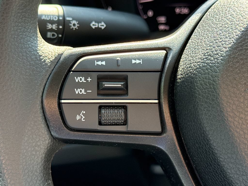 Certified 2025 Honda Accord SE image 30
