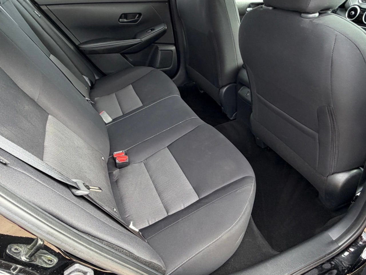 Certified 2025 Nissan Sentra SV FWD image 35