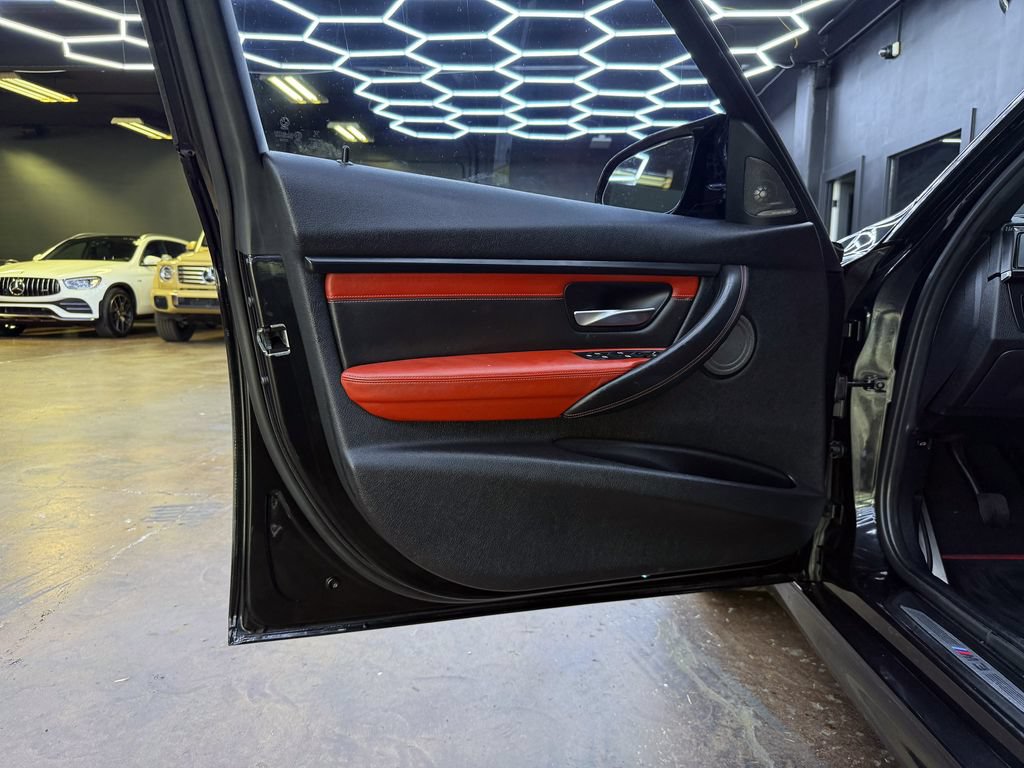 Used 2015 BMW M3 RWD image 5