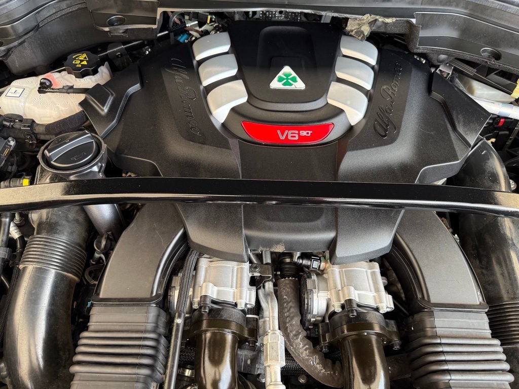 Used 2021 Alfa Romeo Stelvio Quadrifoglio AWD/4WD image 52