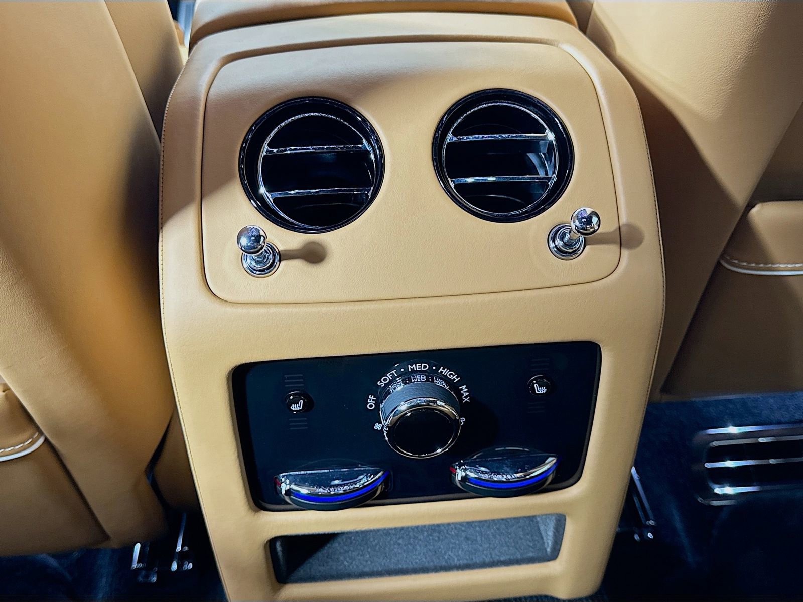 Certified 2024 Rolls-Royce Ghost Black Badge image 25