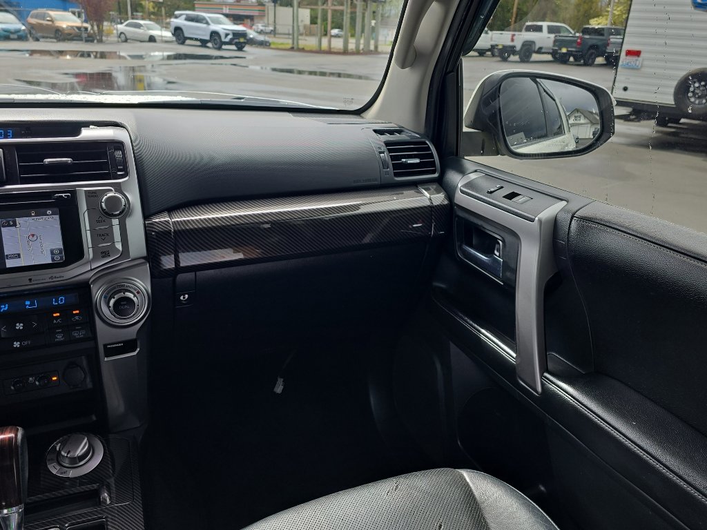 Used 2015 Toyota 4Runner Limited AWD/4WD image 22
