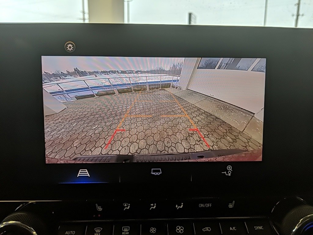 Used 2024 Chevrolet Colorado ZR2 w/ Safety Package image 19