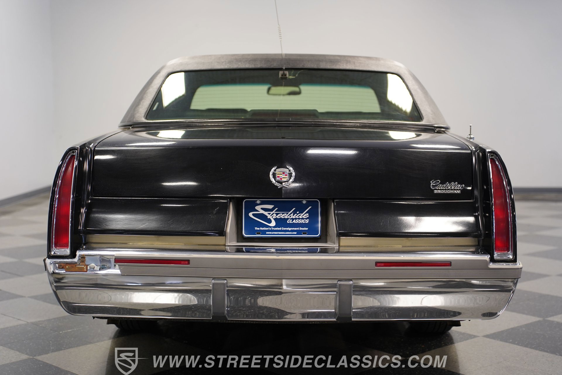 Used 1995 Cadillac Fleetwood Brougham RWD image 26