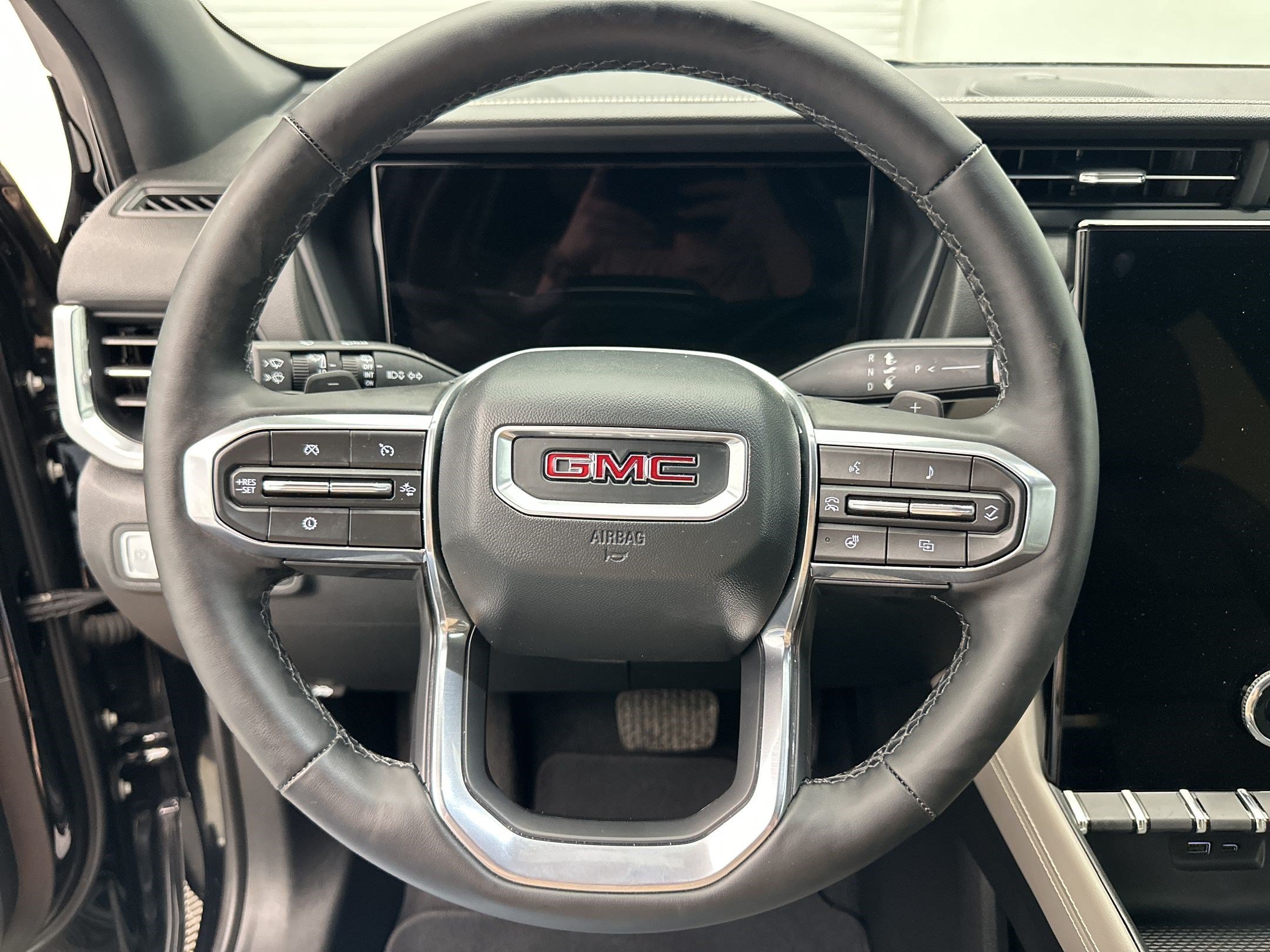 Certified 2025 GMC Terrain Elevation w/ Elevation Premium Package AWD/4WD image 17