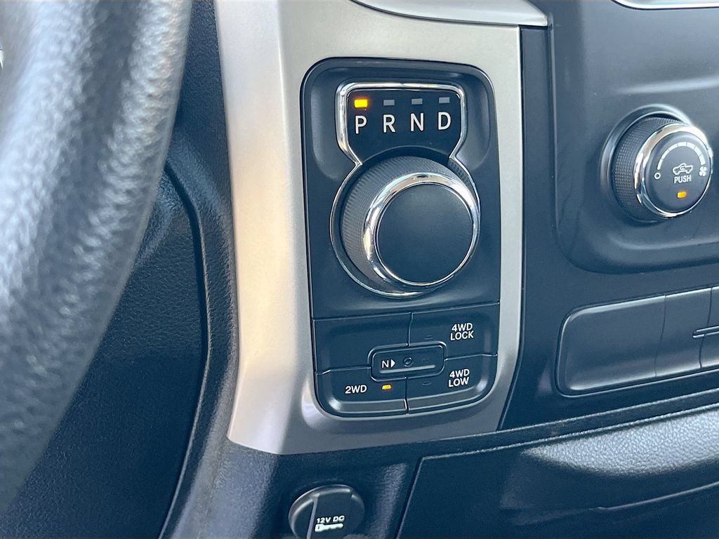 Used 2019 RAM 1500 Classic SLT AWD/4WD image 16