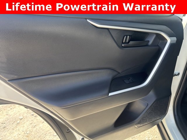 Used 2025 Toyota RAV4 LE image 20