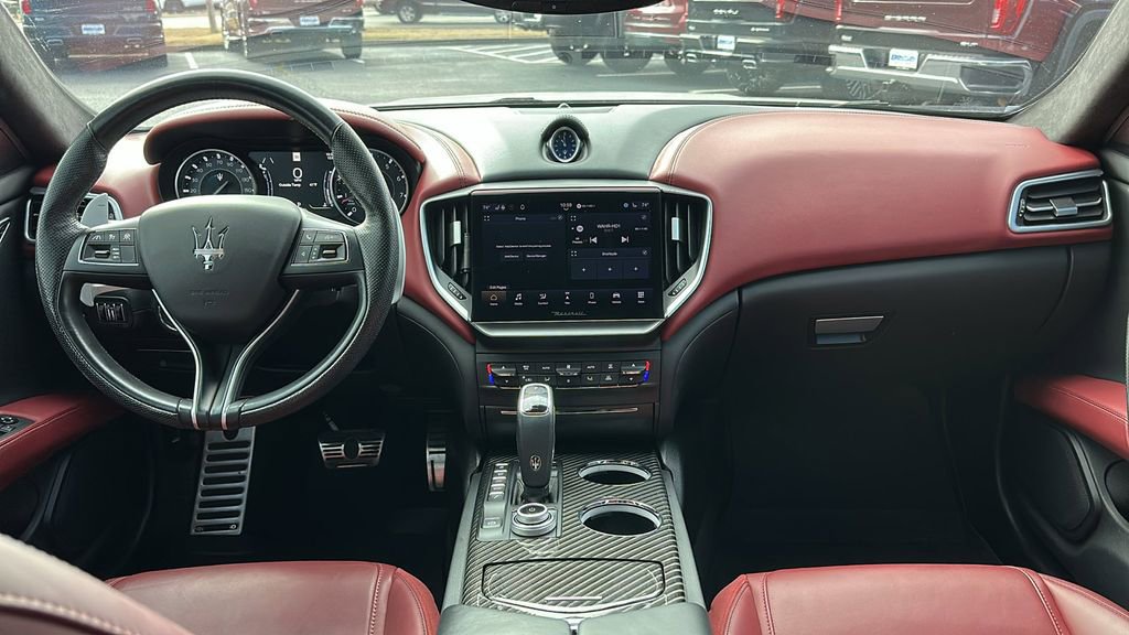 Used 2022 Maserati Ghibli Modena image 10