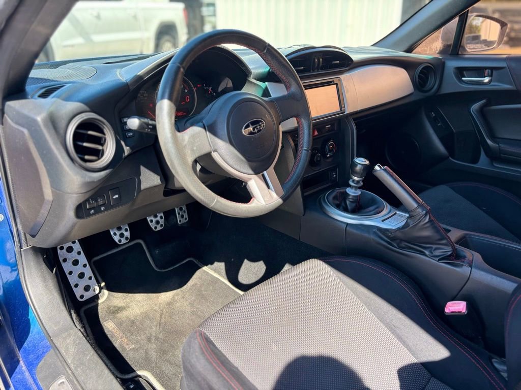 Used 2013 Subaru BRZ Premium w/ Popular Pkg 2C image 9