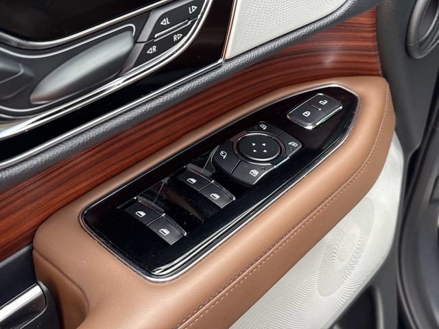 Certified 2024 Lincoln Navigator Reserve AWD/4WD image 27